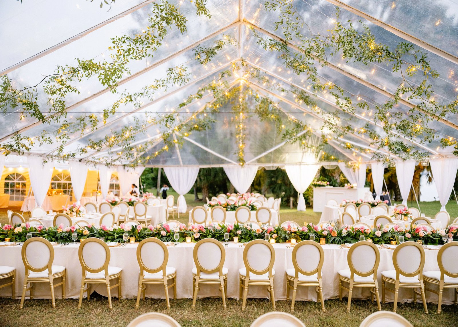 tent and light decor
